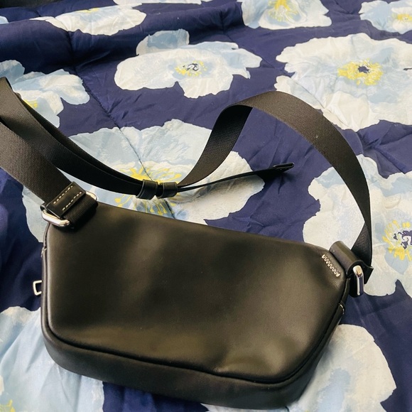 COPY - Checkerboard coach slim design Fanny pack - Picture 6 of 8